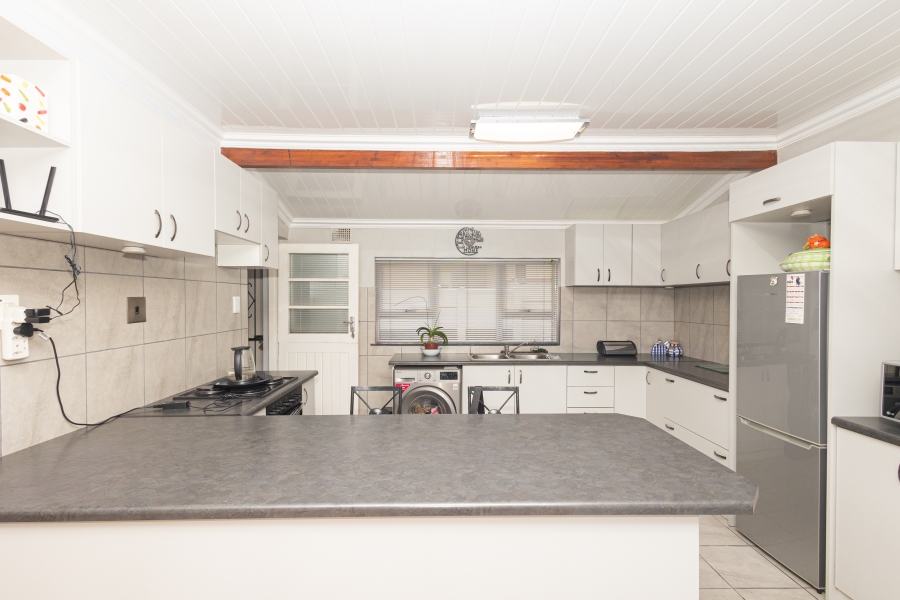 3 Bedroom Property for Sale in Bo Oakdale Western Cape